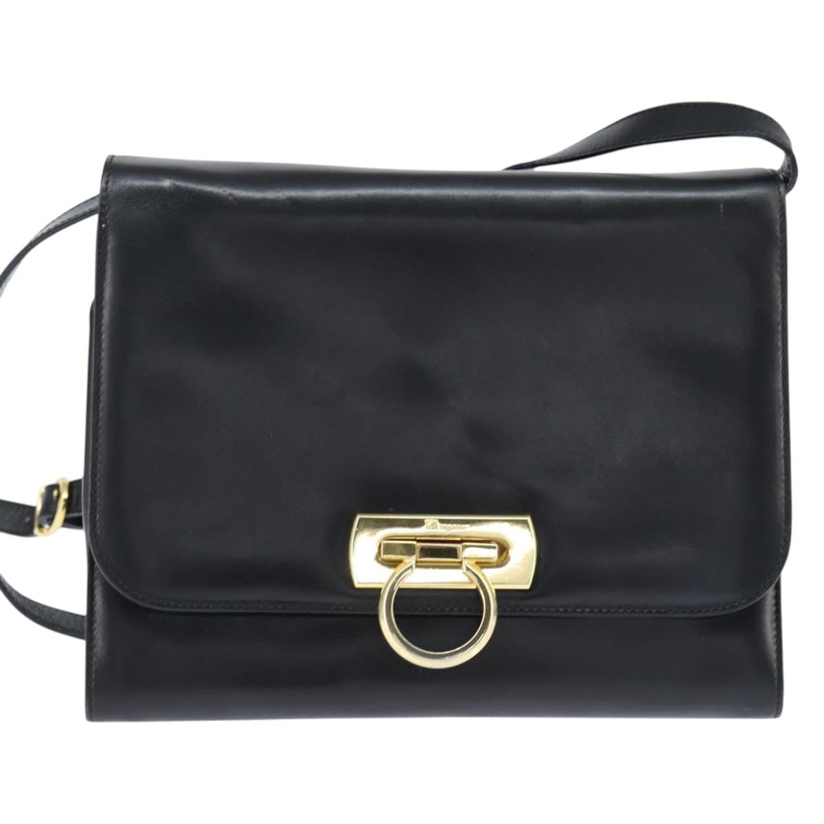 Salvatore Ferragamo Gancini Flap Shoulder Bag Leather Black Leather Shoulder Bag Bag (Pre-Owned)