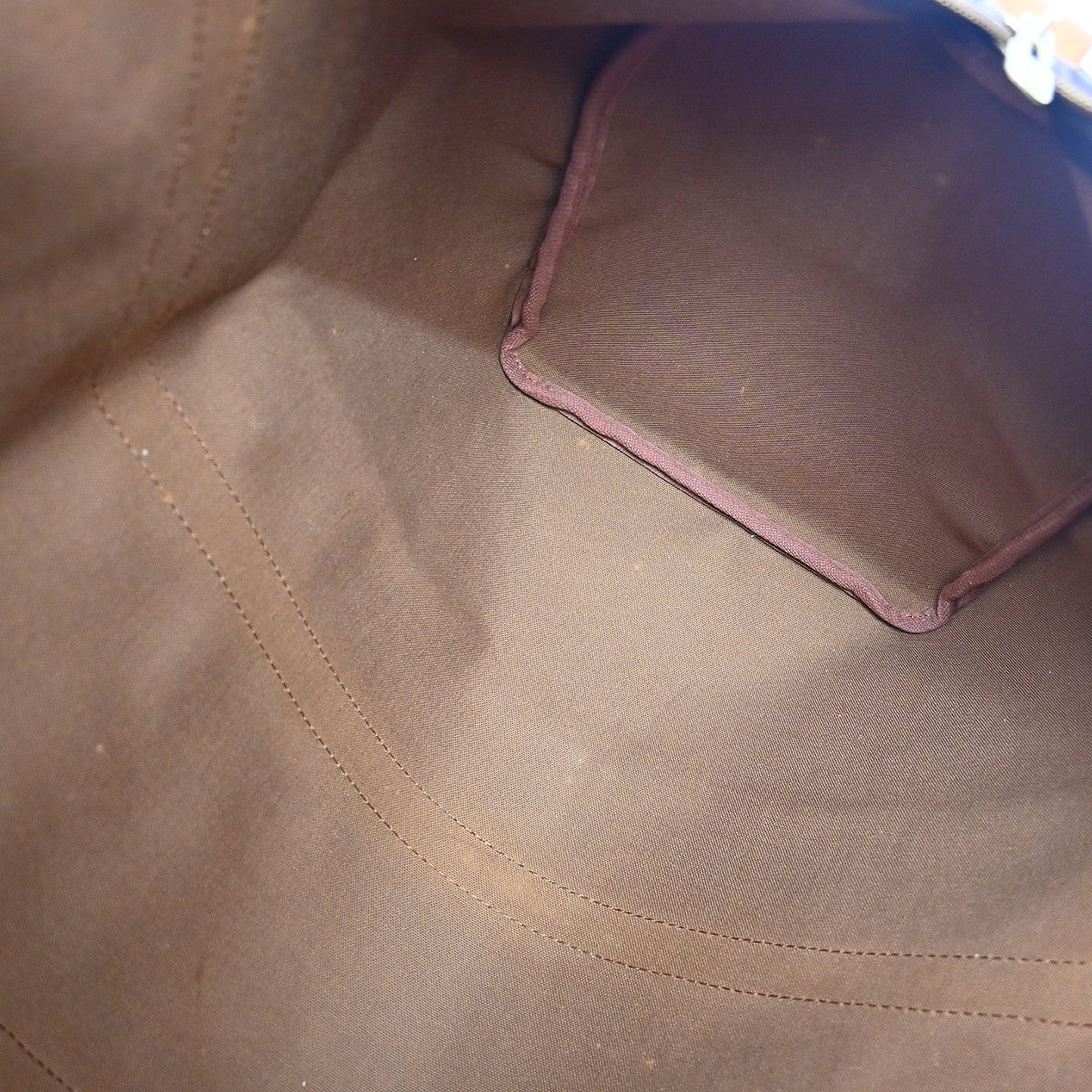 Louis Vuitton Keepall Bag Monogram Canvas Brown Canvas Travel Bag Bag (Pre-Owned)