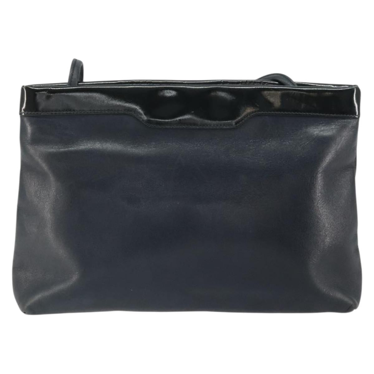 Salvatore Ferragamo Vintage Shoulder Bag Leather Black Leather Shoulder Bag Bag (Pre-Owned)