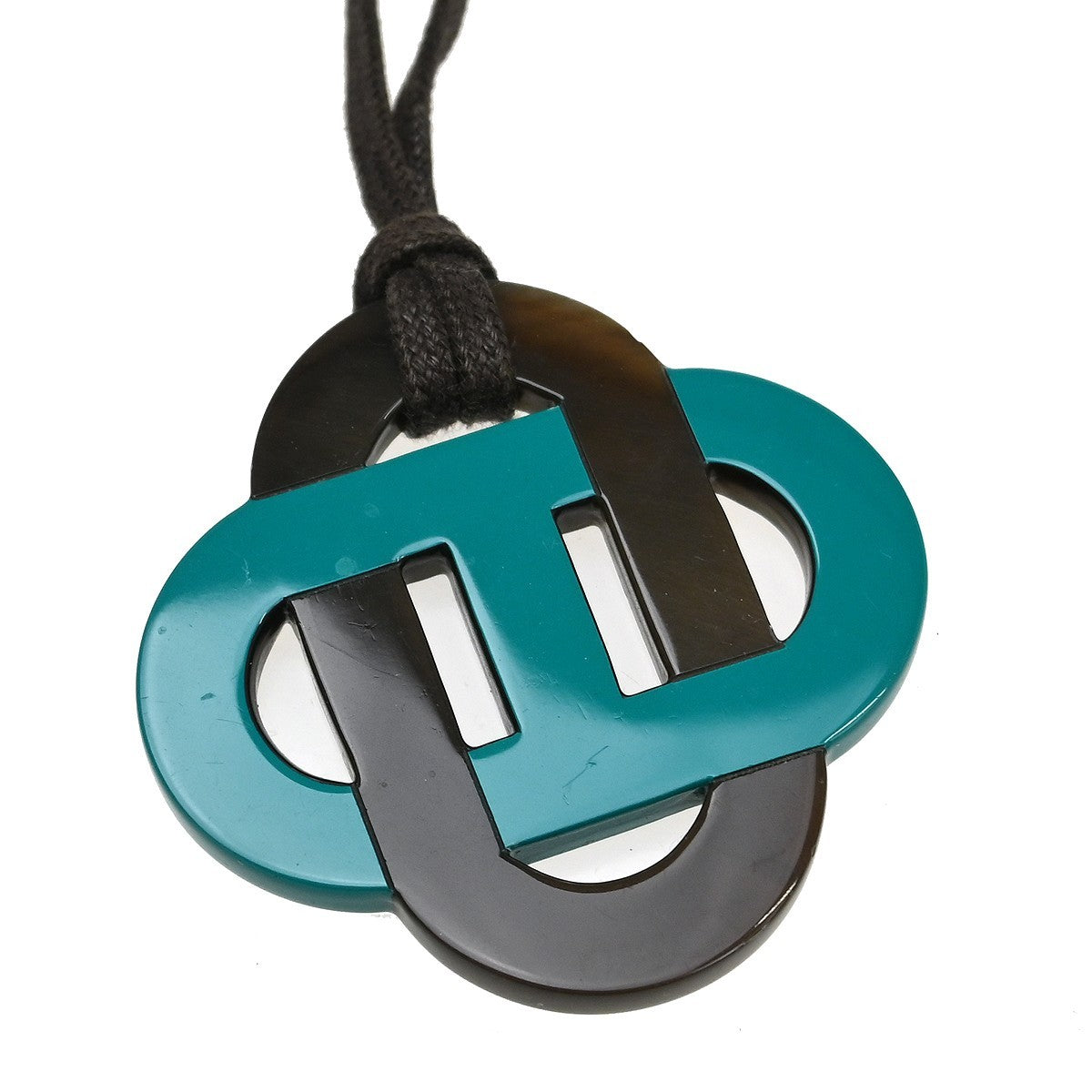 Hermes Isatis Pendant Necklace Buffalo Horn And Lacquer Multicolour Horn Necklace Jewelry (Pre-Owned)