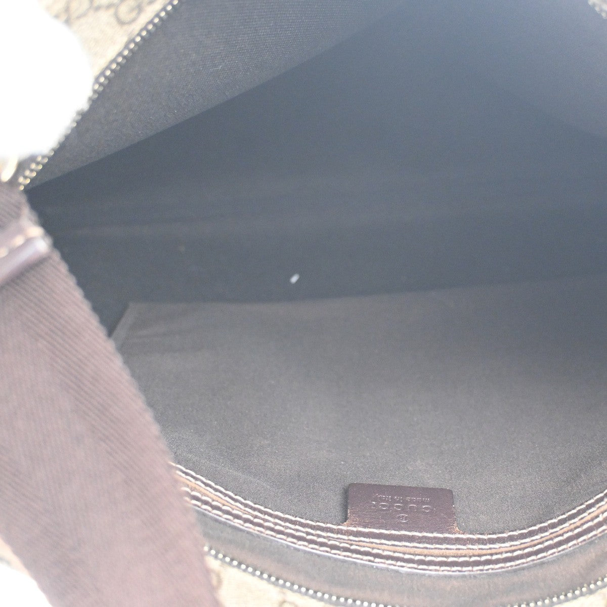 Gucci Zip Top Messenger Bag Gg Coated Canvas Brown Canvas Shoulder Bag Bag (Pre-Owned)