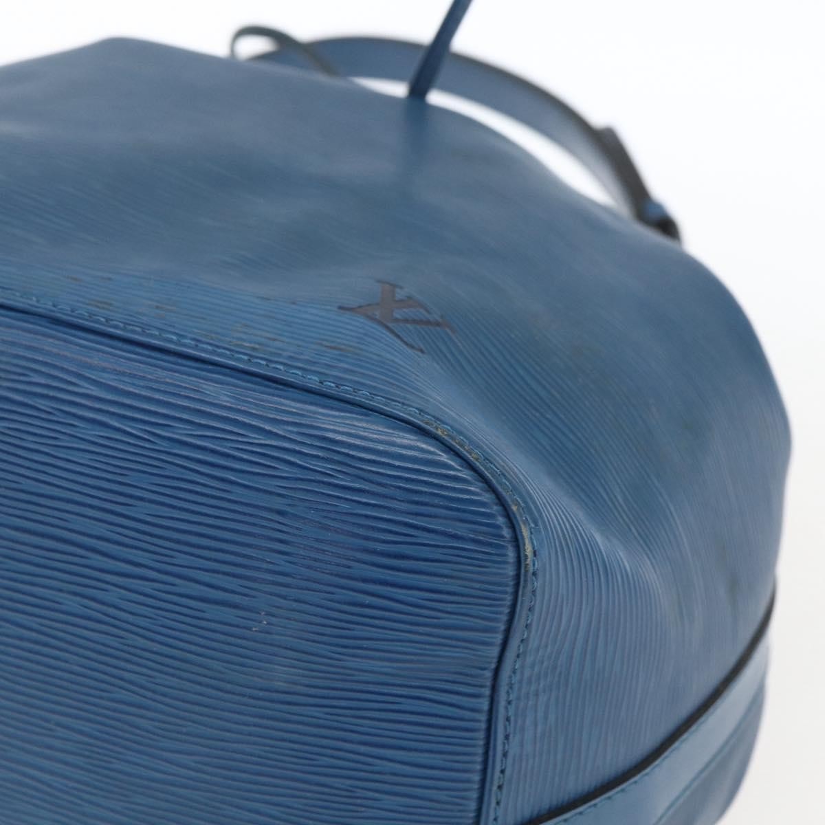 Louis Vuitton Petit Noe Handbag Epi Leather Blue Leather Shoulder Bag Bag (Pre-Owned)