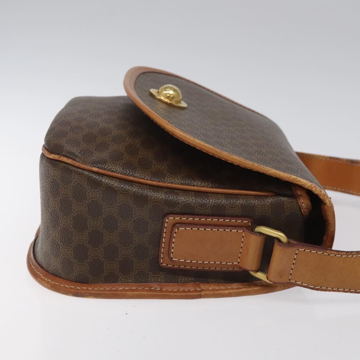 Celine Vintage Macadam Circle Logo Shoulder Bag Canvas And Leather Brown Canvas Shoulder Bag Bag (Pre-Owned)