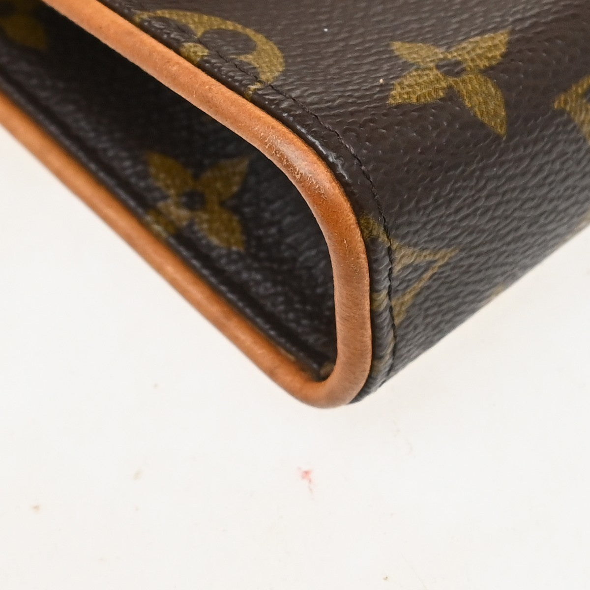 Louis Vuitton Florentine Waist Bag Monogram Canvas Brown Canvas Clutche & Pouche Bag (Pre-Owned)