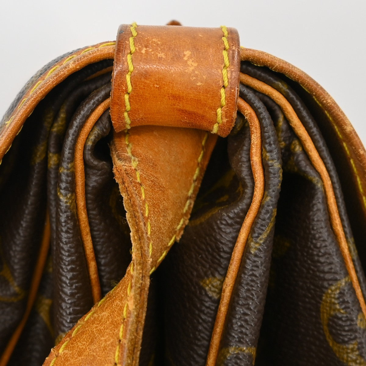 Louis Vuitton Saumur Handbag Monogram Canvas Brown Canvas Shoulder Bag Bag (Pre-Owned)