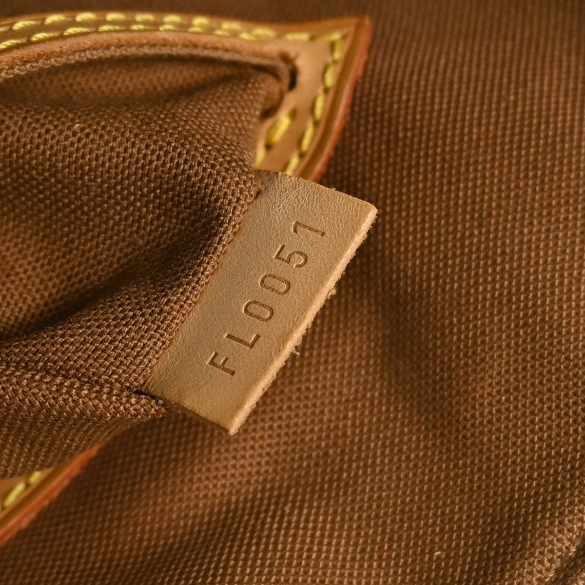Louis Vuitton Alma Handbag Monogram Canvas Brown Canvas Handbag (Pre-Owned)