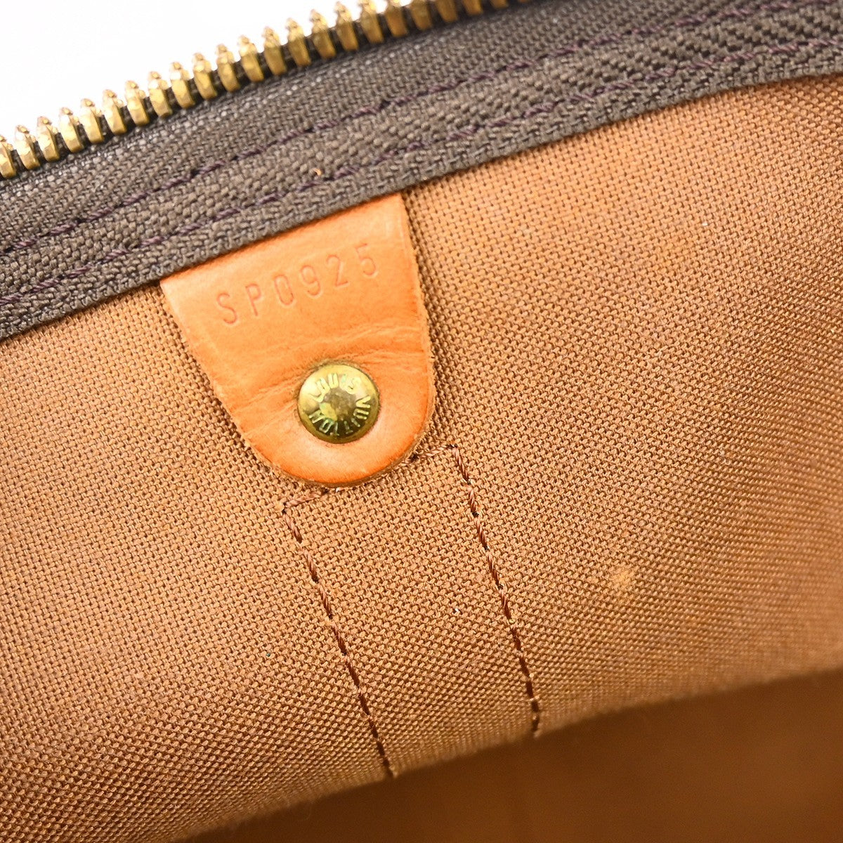 Louis Vuitton Keepall Bag Monogram Canvas Brown Canvas Travel Bag Bag (Pre-Owned)