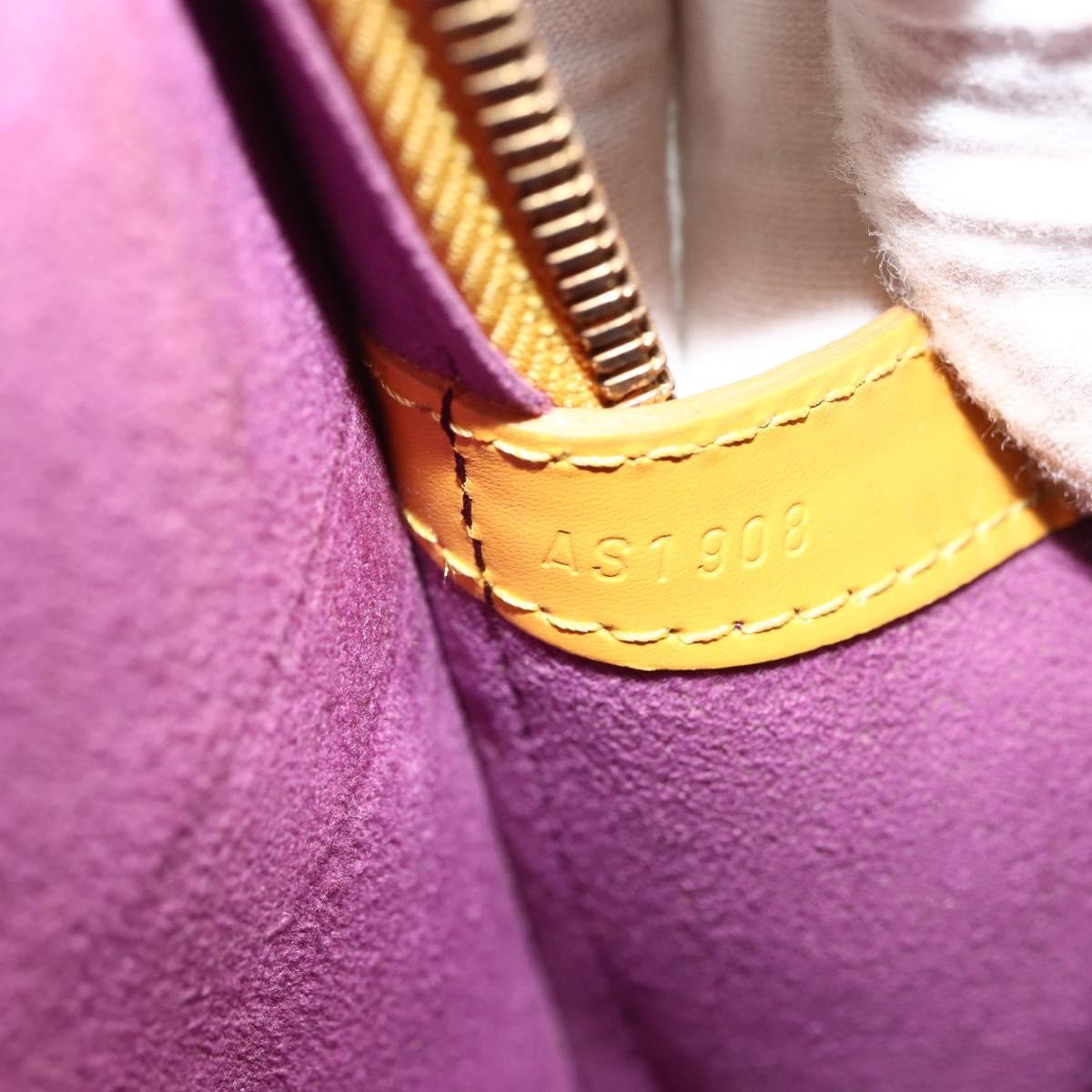 Louis Vuitton Lussac Handbag Epi Leather Yellow Leather Shoulder Bag Bag (Pre-Owned)