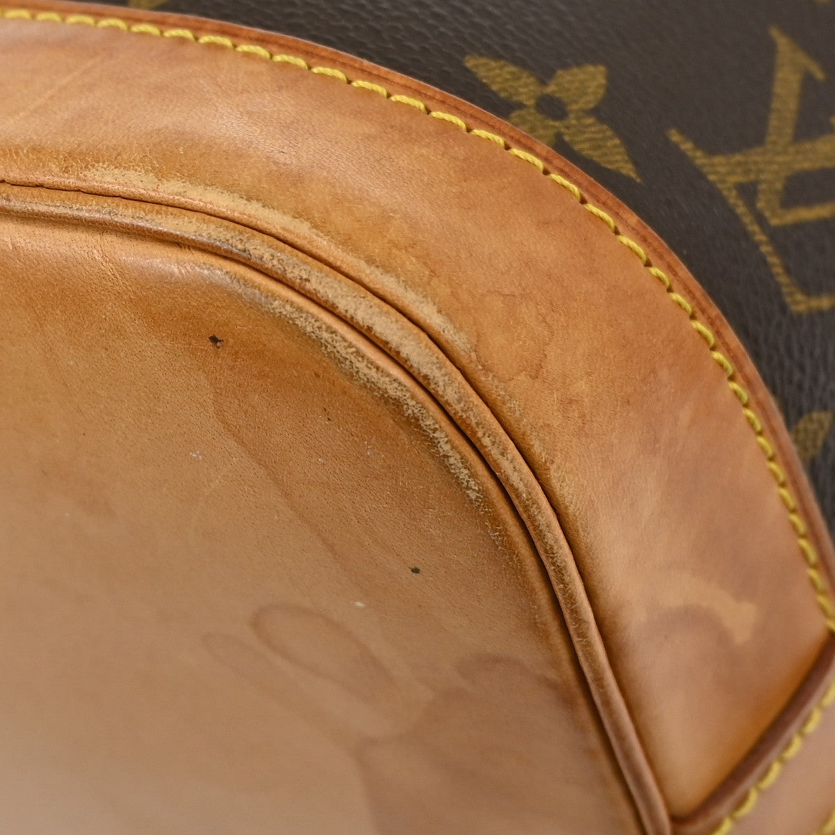 Louis Vuitton Alma Handbag Monogram Canvas Brown Canvas Handbag (Pre-Owned)
