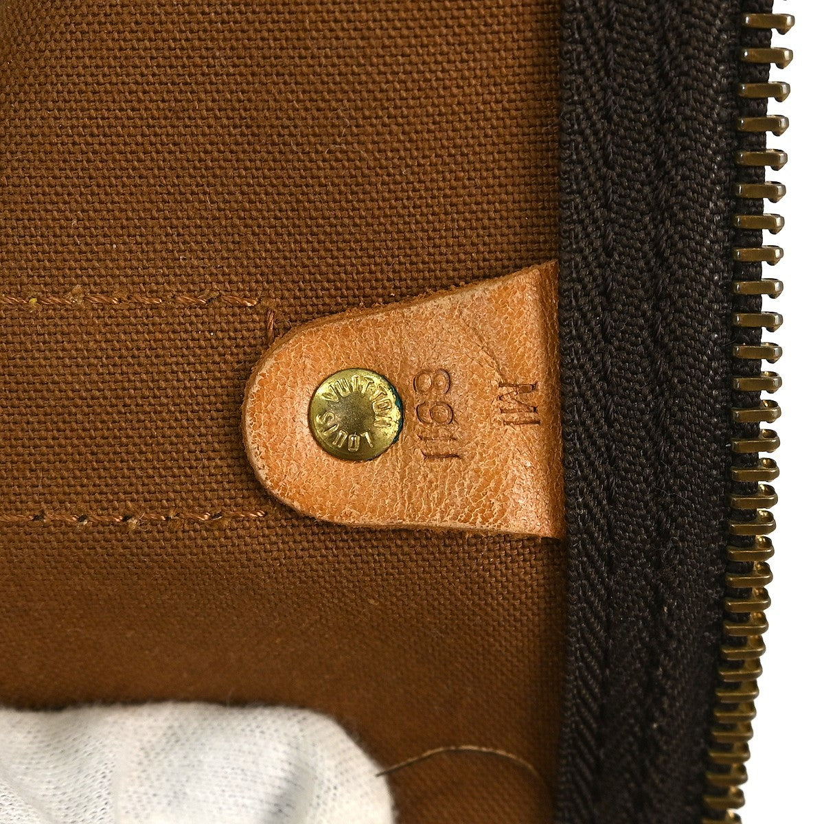 Louis Vuitton Keepall Bag Monogram Canvas Brown Canvas Travel Bag Bag (Pre-Owned)