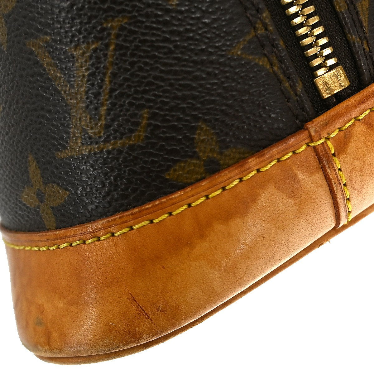 Louis Vuitton Alma Handbag Monogram Canvas Brown Canvas Handbag (Pre-Owned)