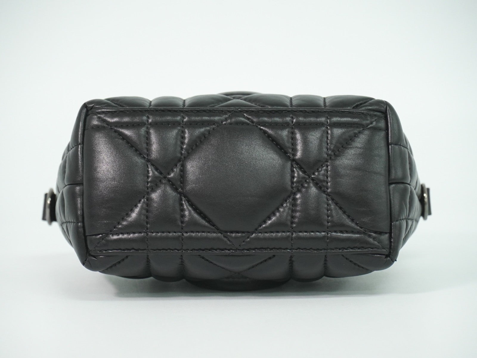 Christian Dior Diortravel Nomad Pouch Macrocannage Quilt Calfskin Black Leather Clutche & Pouche Bag (Pre-Owned)