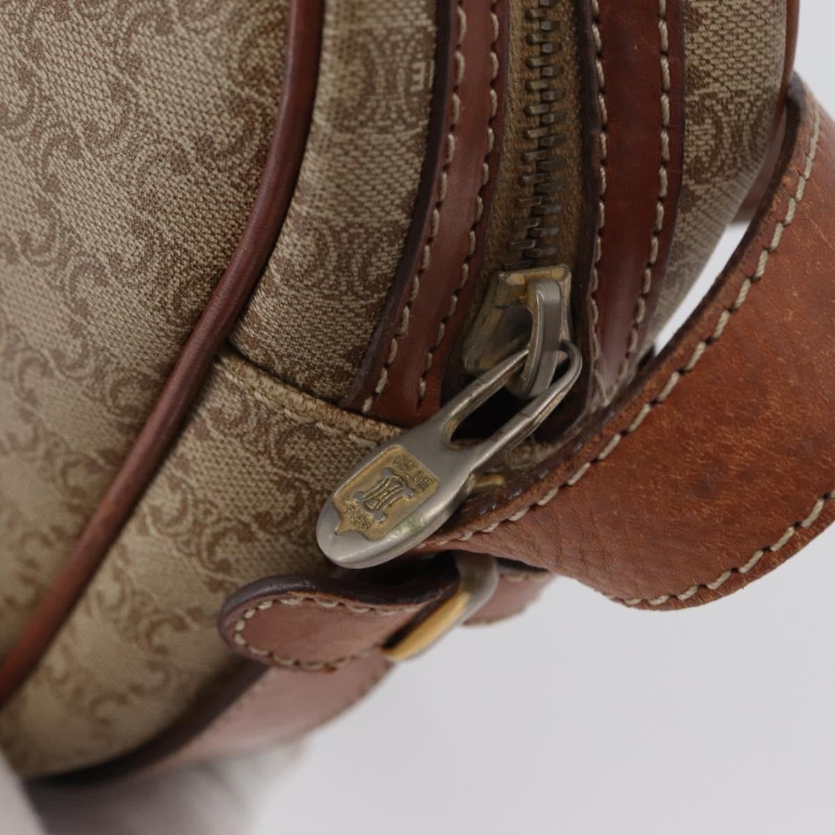 Celine Vintage Macadam Shoulder Bag Canvas And Leather Beige Canvas Shoulder Bag Bag (Pre-Owned)