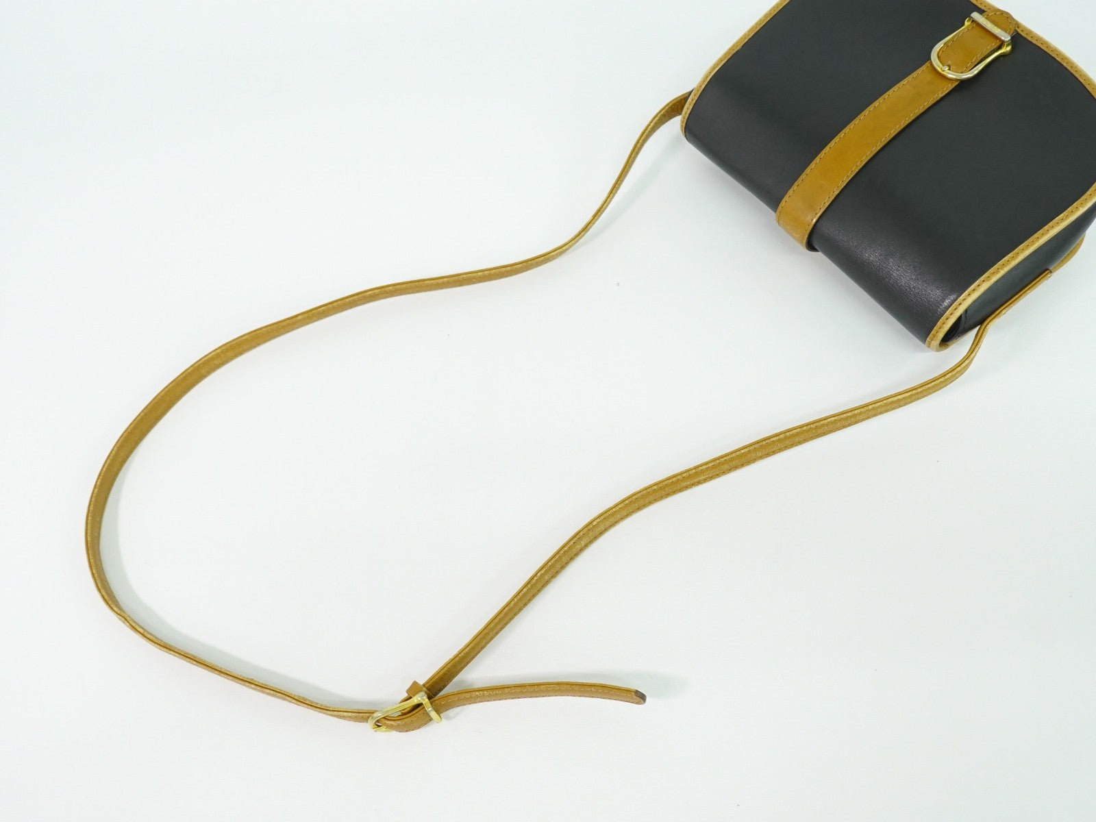 Celine Vintage Shoulder Bag Leather Black Leather Shoulder Bag Bag (Pre-Owned)