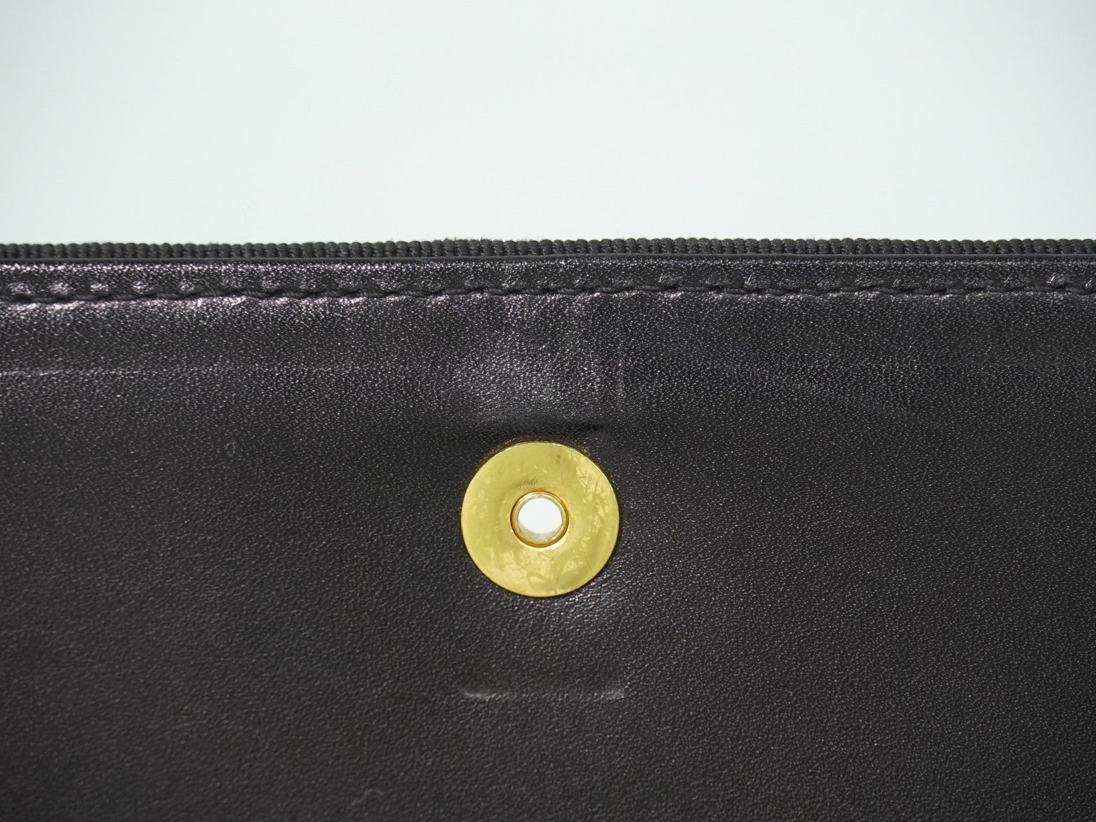 Salvatore Ferragamo Gancini Shoulder Bag Leather Black Leather Shoulder Bag Bag (Pre-Owned)