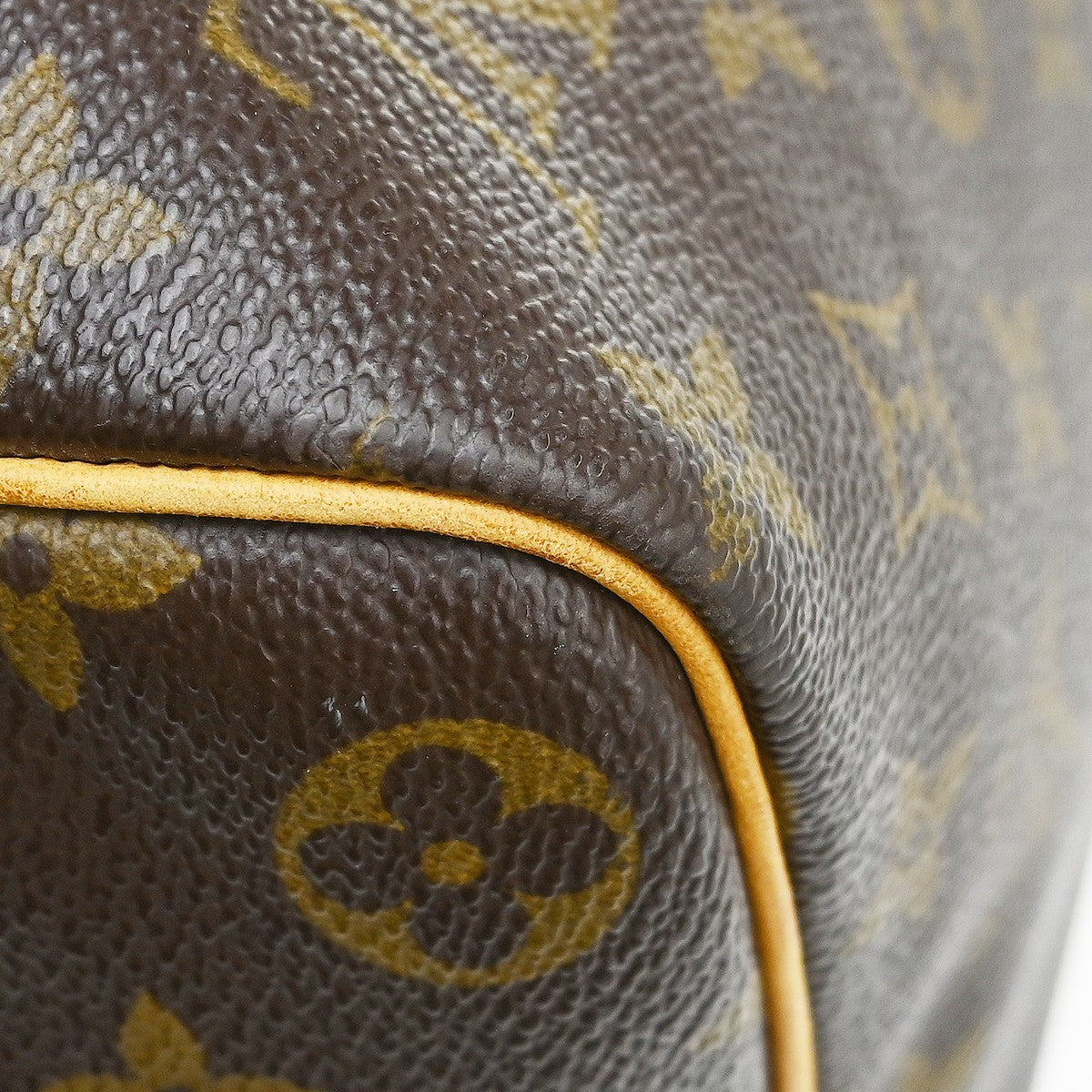 Louis Vuitton Keepall Bag Monogram Canvas Brown Canvas Travel Bag Bag (Pre-Owned)