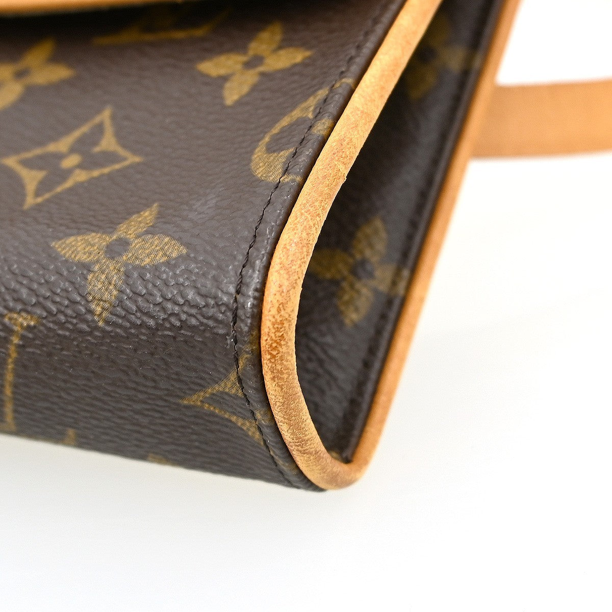 Louis Vuitton Florentine Waist Bag Monogram Canvas Brown Canvas Clutche & Pouche Bag (Pre-Owned)