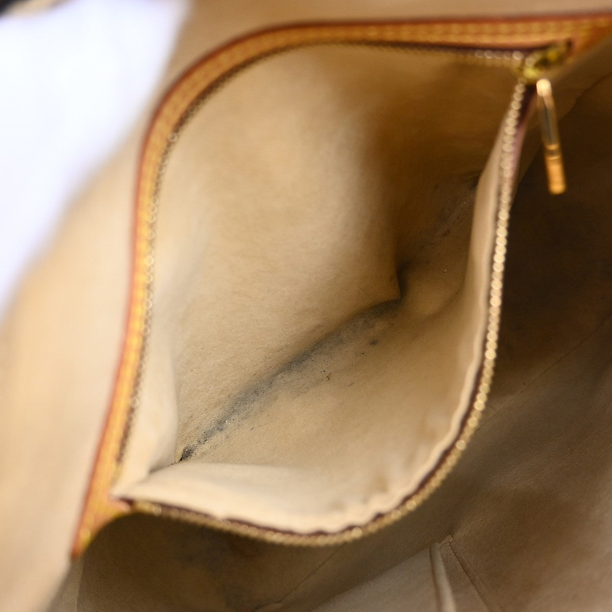 Louis Vuitton Monogram Looping Handbag Monogram Canvas Brown Canvas Shoulder Bag Bag (Pre-Owned)