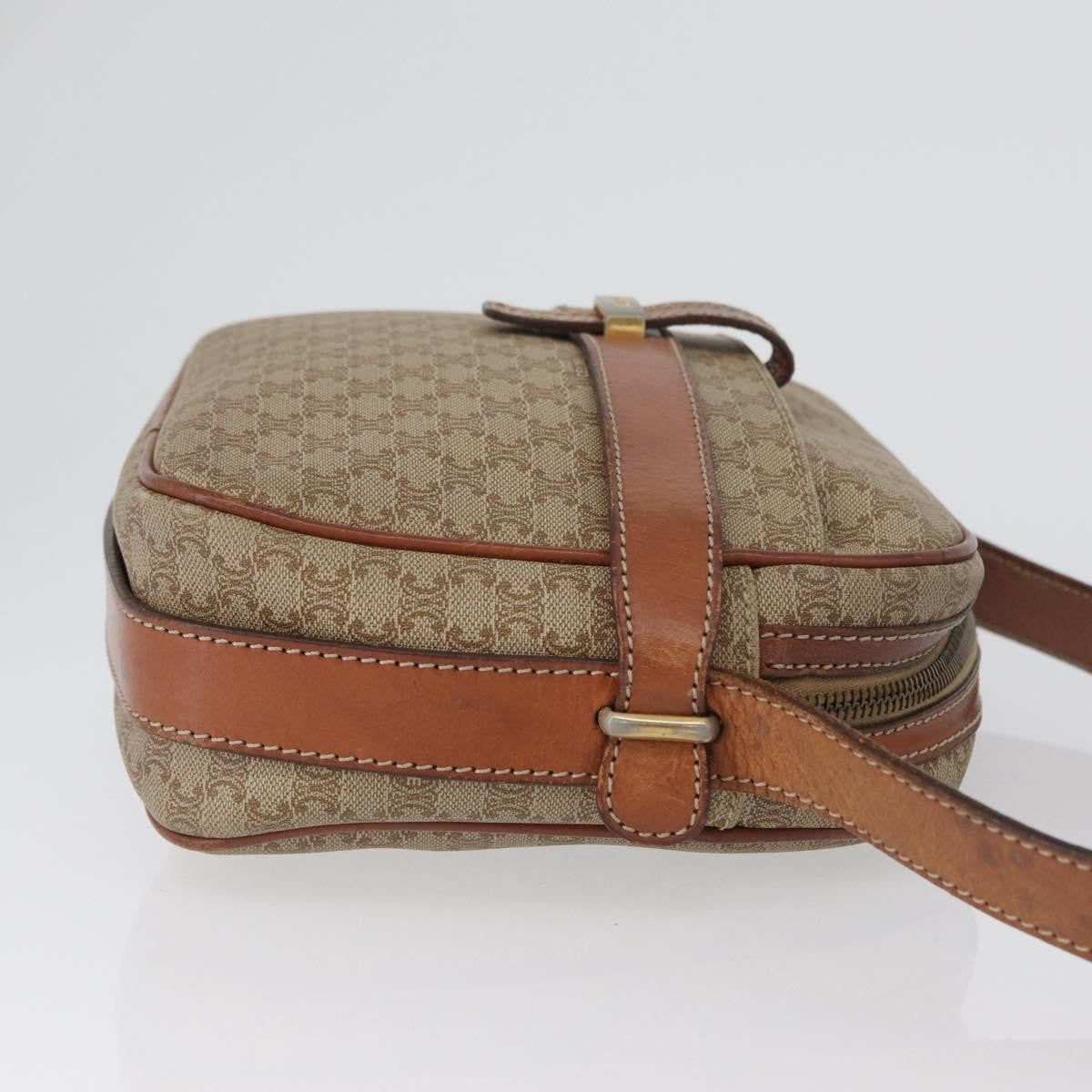 Celine Vintage Macadam Shoulder Bag Canvas And Leather Beige Canvas Shoulder Bag Bag (Pre-Owned)