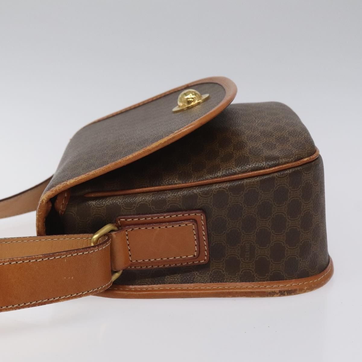 Celine Vintage Macadam Circle Logo Shoulder Bag Canvas And Leather Brown Canvas Shoulder Bag Bag (Pre-Owned)