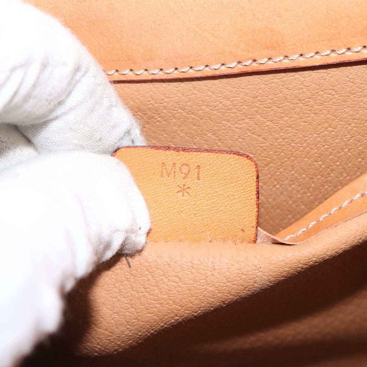 Celine Vintage Macadam Shoulder Bag Canvas And Leather Beige Canvas Shoulder Bag Bag (Pre-Owned)