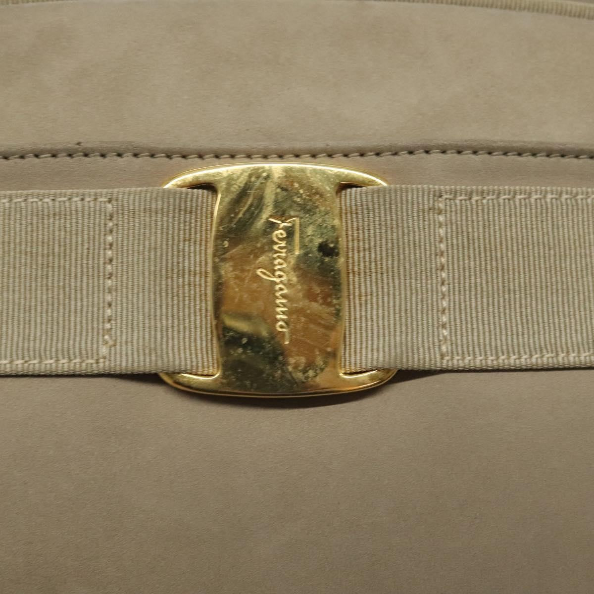 Salvatore Ferragamo Vara Bow Camera Shoulder Bag Suede Beige Suede Shoulder Bag Bag (Pre-Owned)