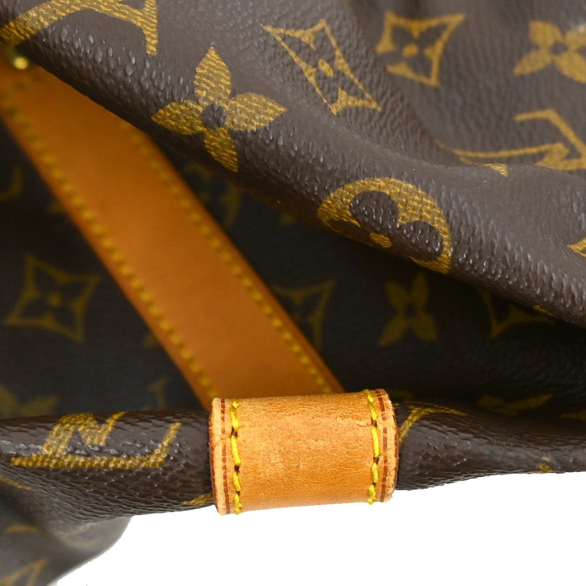 Louis Vuitton Keepall Bag Monogram Canvas Brown Canvas Travel Bag Bag (Pre-Owned)