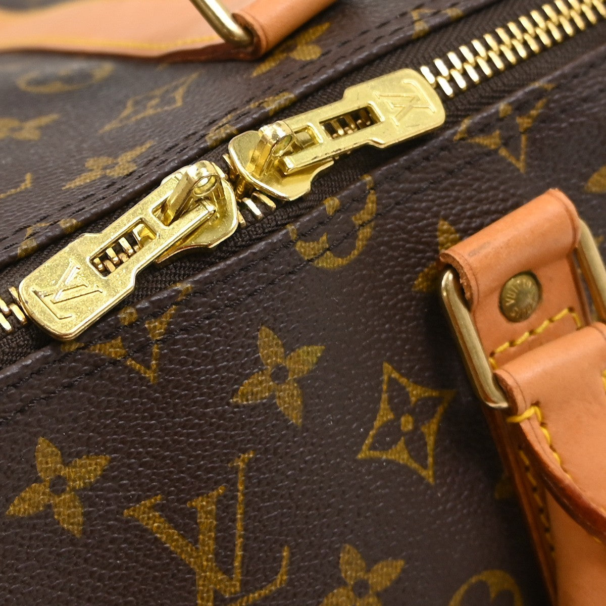 Louis Vuitton Keepall Bag Monogram Canvas Brown Canvas Travel Bag Bag (Pre-Owned)