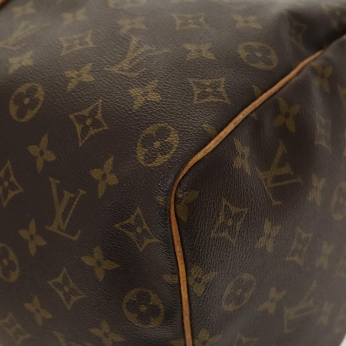 Louis Vuitton Keepall Bag Monogram Canvas Brown Canvas Travel Bag Bag (Pre-Owned)