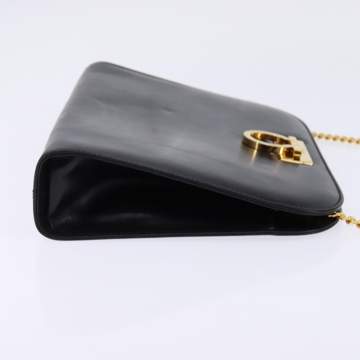 Salvatore Ferragamo Vintage Gancini Chain Shoulder Bag Leather Black Leather Shoulder Bag Bag (Pre-Owned)