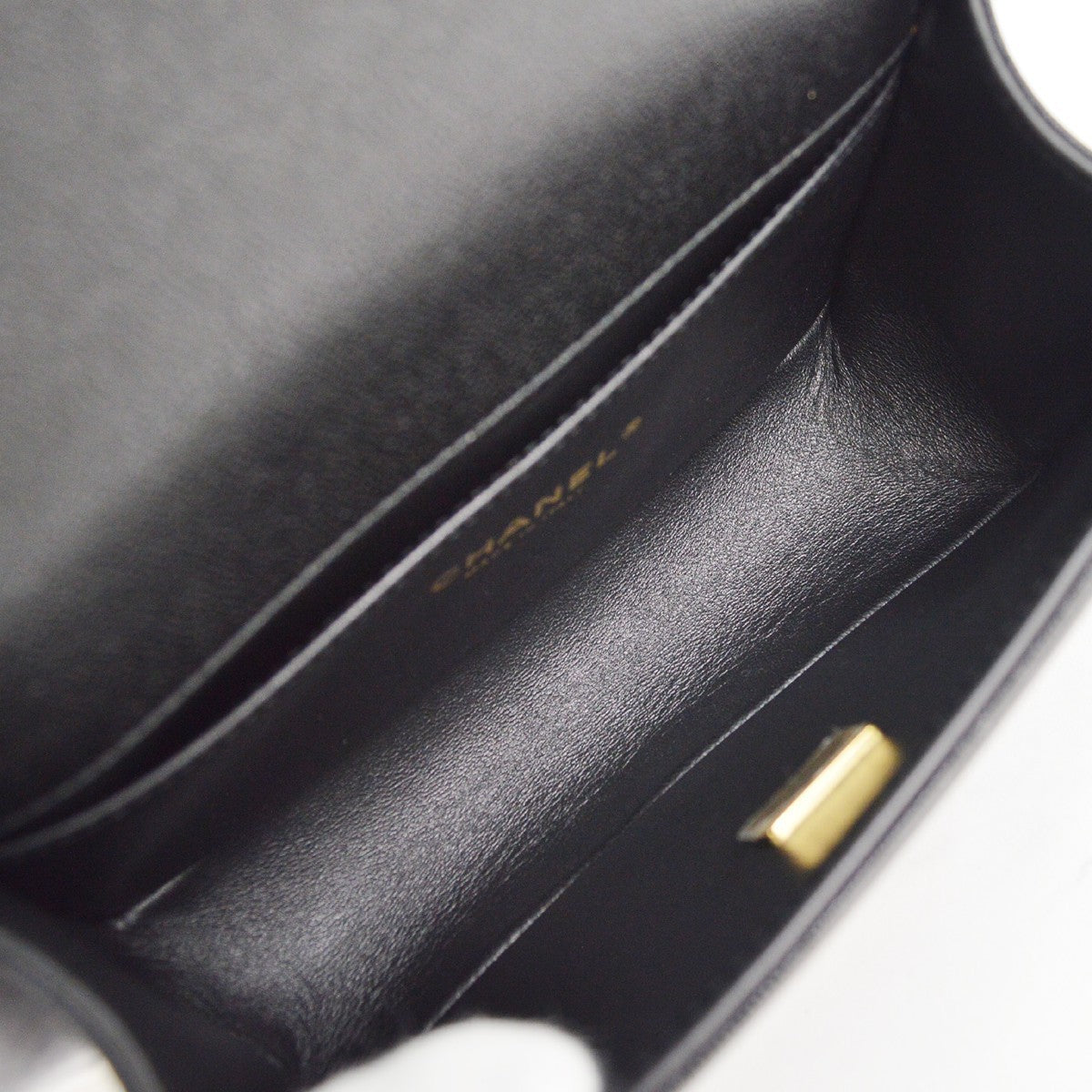 Chanel Boy Flap Bag Chevron Caviar Black Leather Shoulder Bag Bag (Pre-Owned)