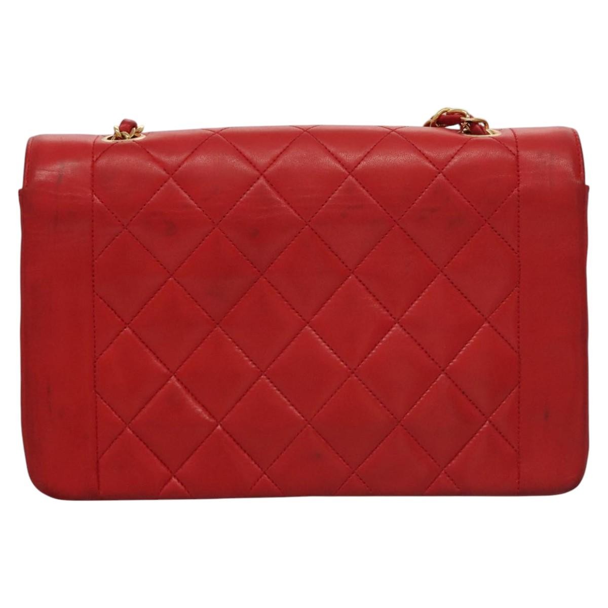 Chanel Vintage Diana Flap Bag Quilted Lambskin Red Leather Crossbody Bag Bag (Pre-Owned)
