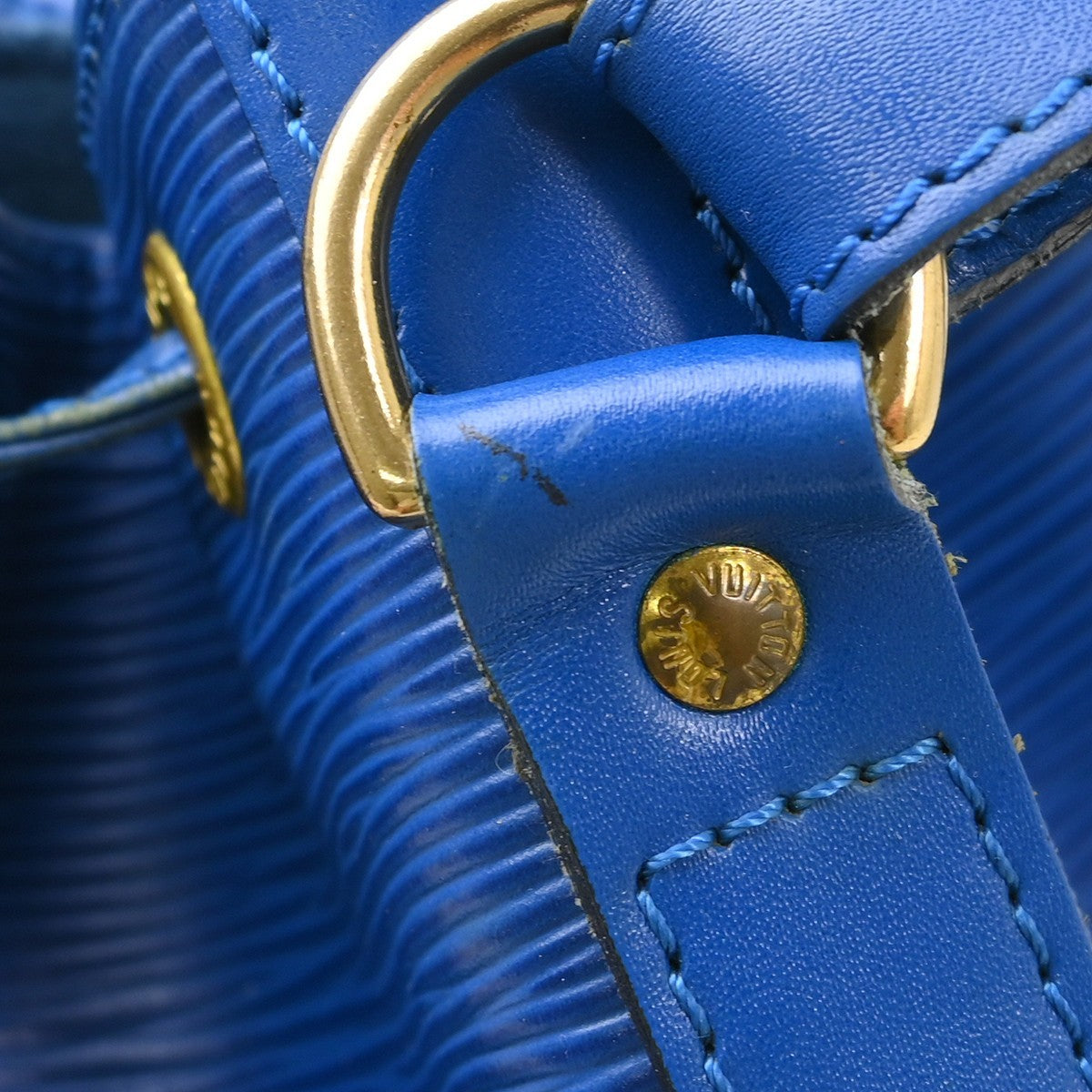 Louis Vuitton Noe Handbag Epi Leather Blue Leather Shoulder Bag Bag (Pre-Owned)