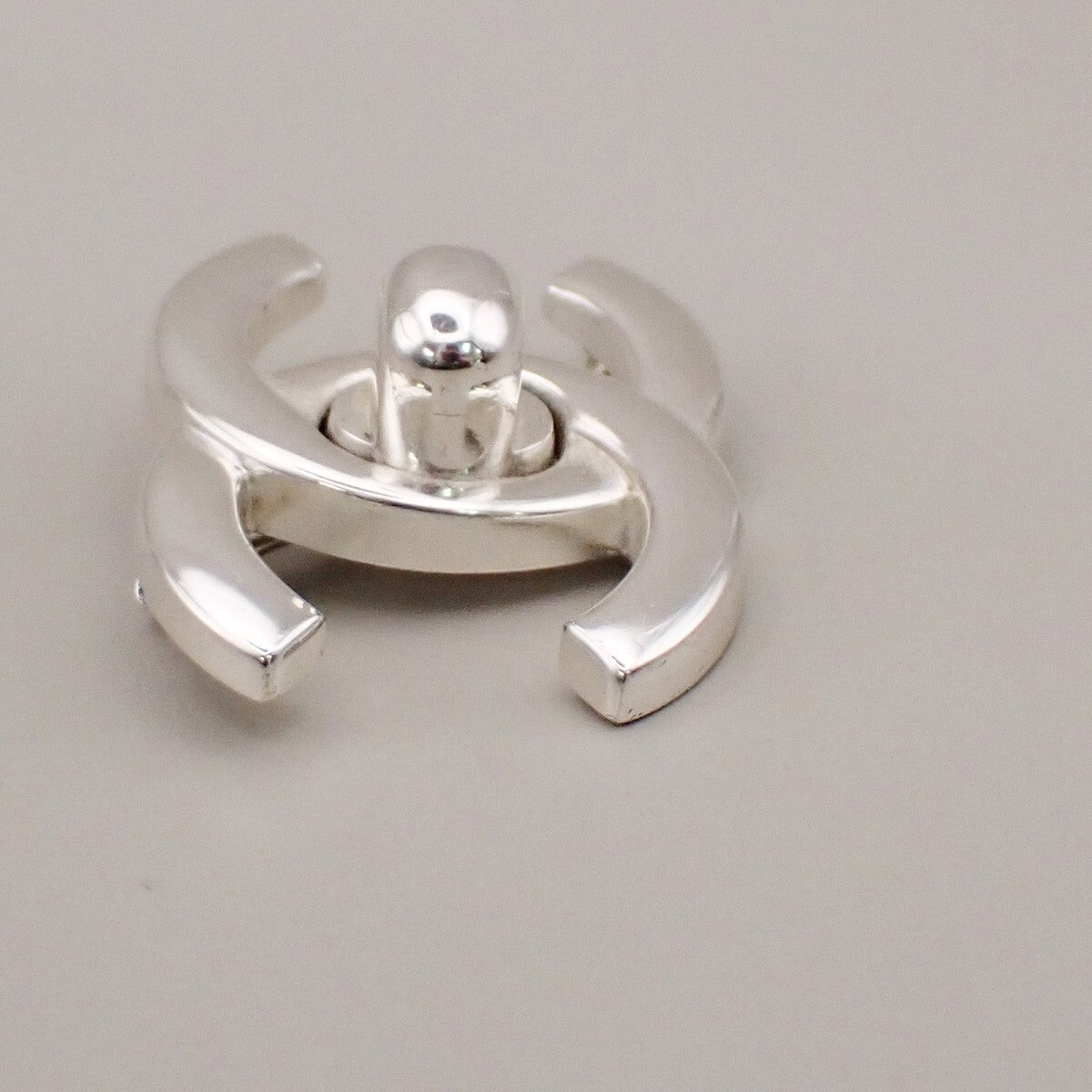 Chanel Vintage Cc Turnlock Brooch Metal Silver Silver_Plated Brooch Jewelry (Pre-Owned)