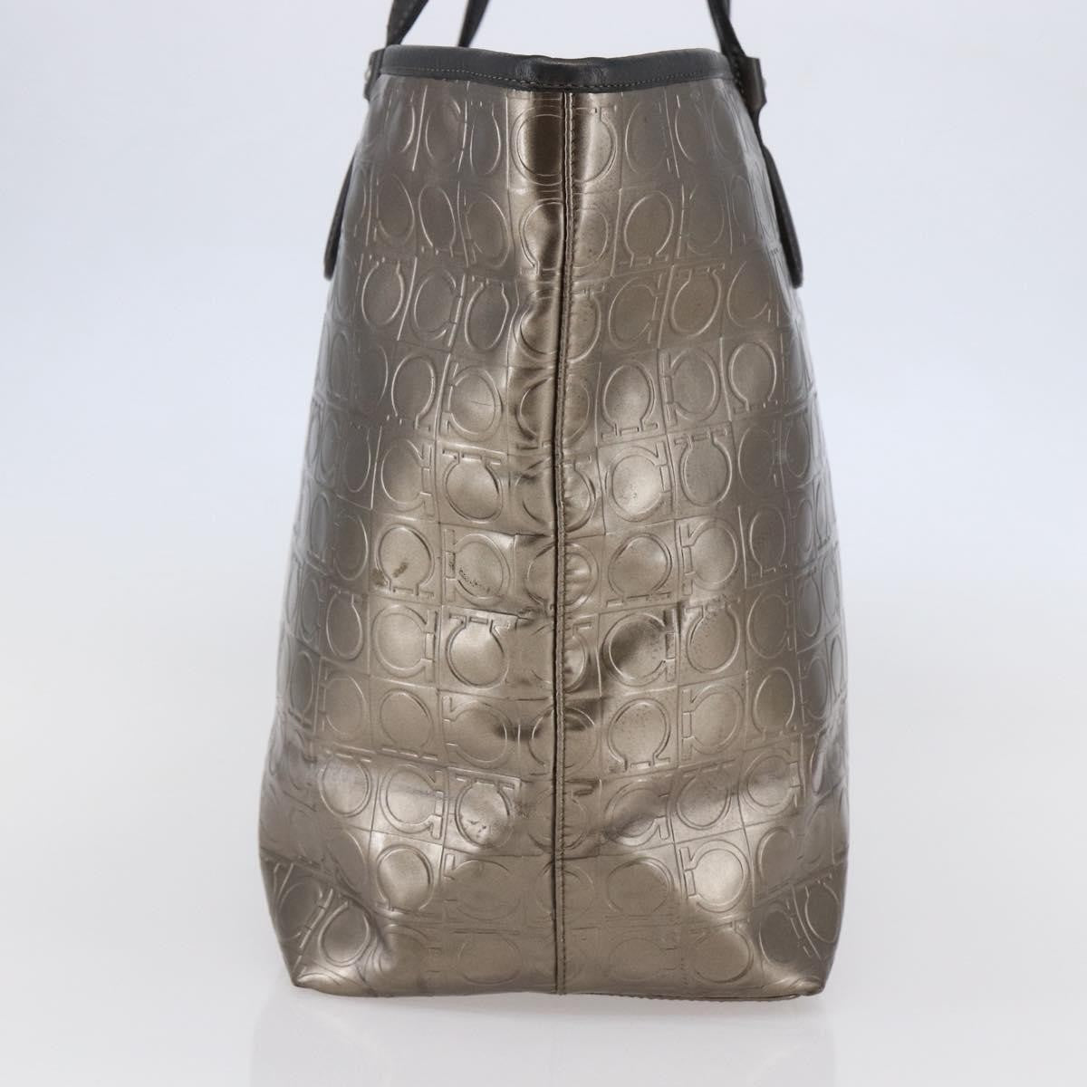 Salvatore Ferragamo Gancini Tote Patent Leather Gold Patent_Leather Tote Bag Bag (Pre-Owned)