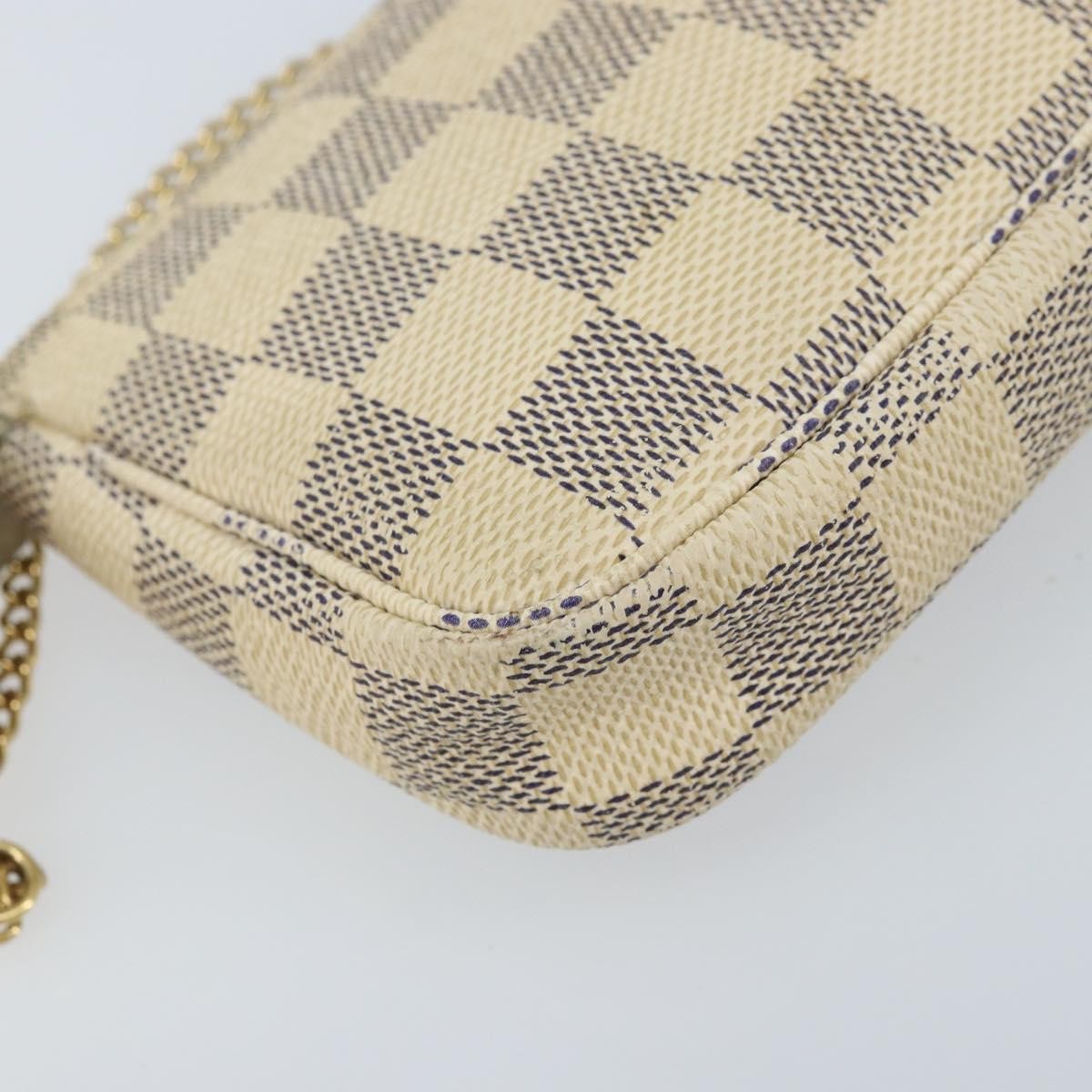Louis Vuitton Mini Pochette Accessoires Damier Canvas Multicolour Canvas Clutche & Pouche Bag (Pre-Owned)