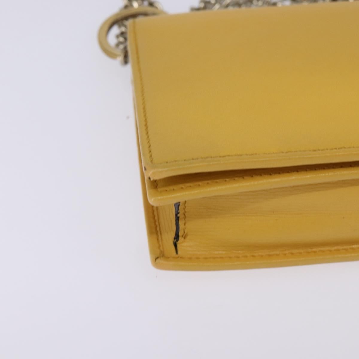 Gucci Betty Chain Wallet Leather Yellow Leather Clutche & Pouche Bag (Pre-Owned)