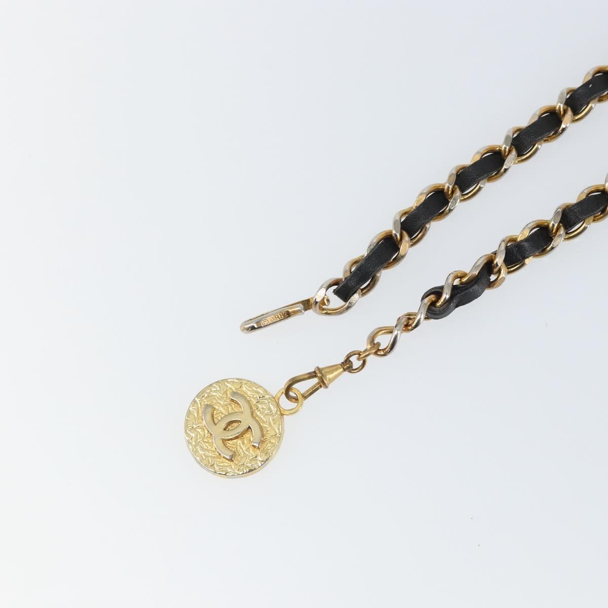 Chanel Vintage Logo Chain Belt Metal And Leather Black Metal Belts Accessory (Pre-Owned)