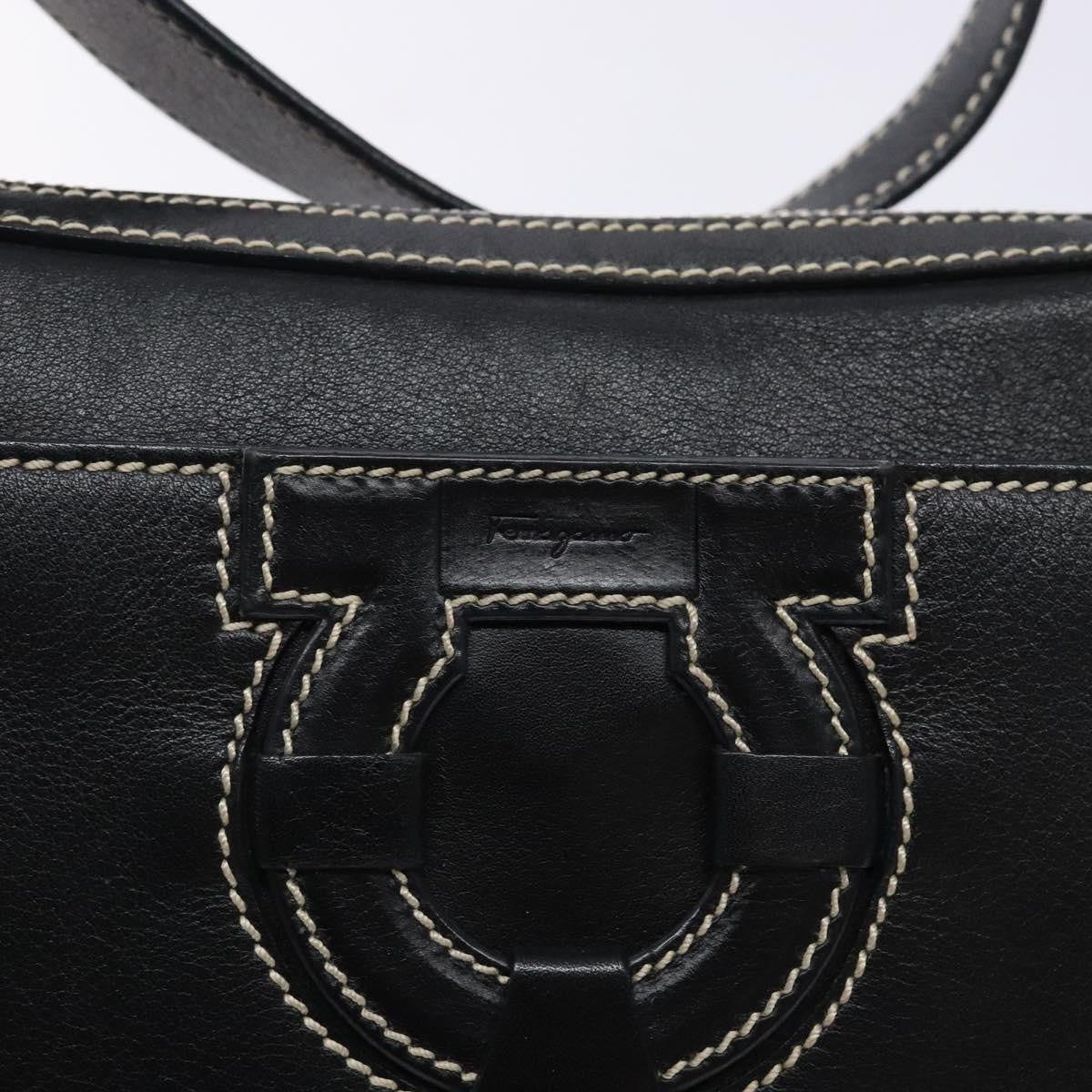 Salvatore Ferragamo Gancini Shoulder Bag Leather Black Leather Shoulder Bag Bag (Pre-Owned)