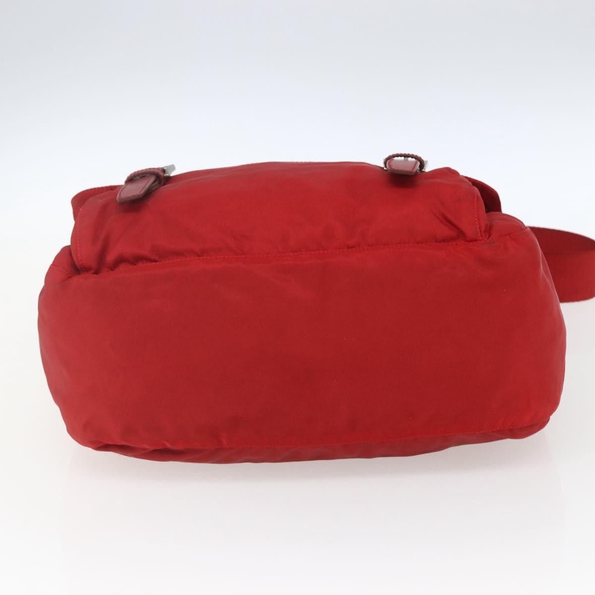 Prada Zip Buckle Messenger Bag Tessuto Red Nylon Shoulder Bag Bag (Pre-Owned)