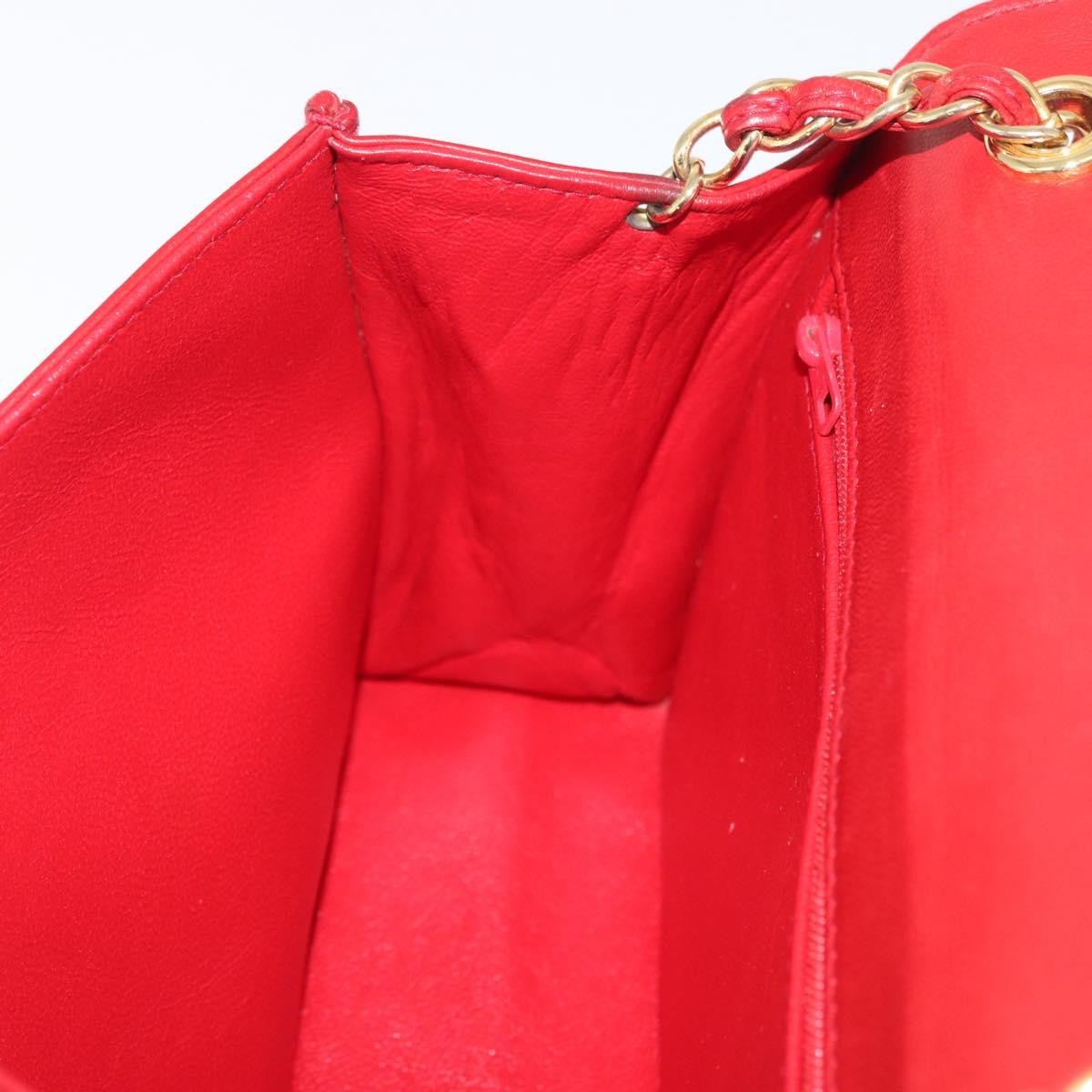 Chanel Vintage Cc Chain Full Flap Bag Quilted Leather Red Leather Shoulder Bag Bag (Pre-Owned)