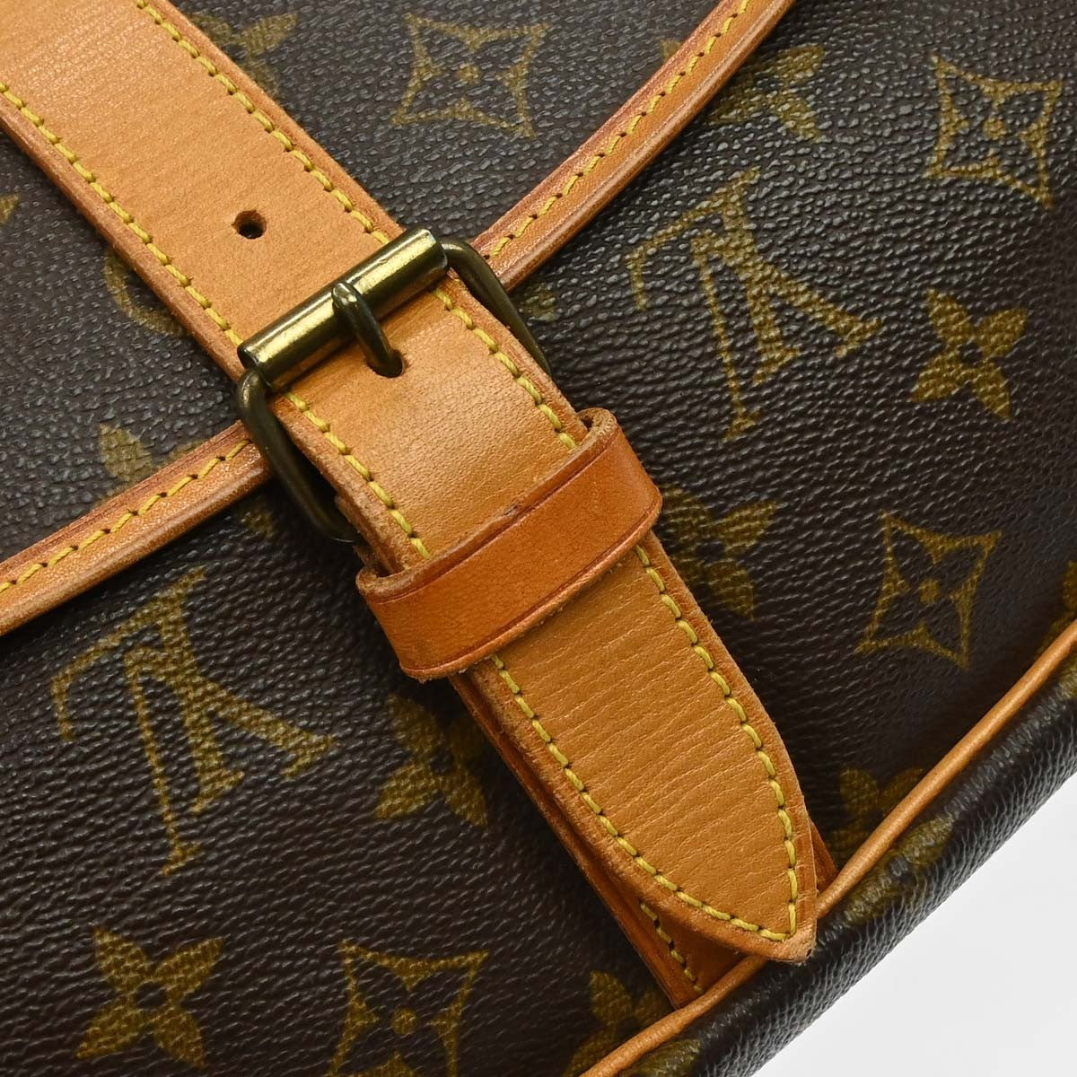 Louis Vuitton Saumur Messenger Bag Monogram Canvas Brown Canvas Handbag (Pre-Owned)