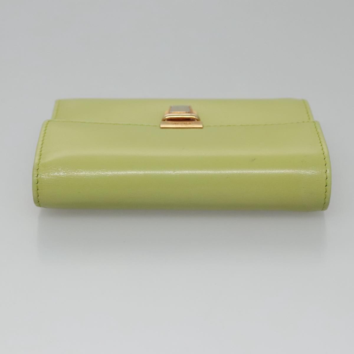 Prada Wallet Green Leather Wallets Accessory (Pre-Owned)