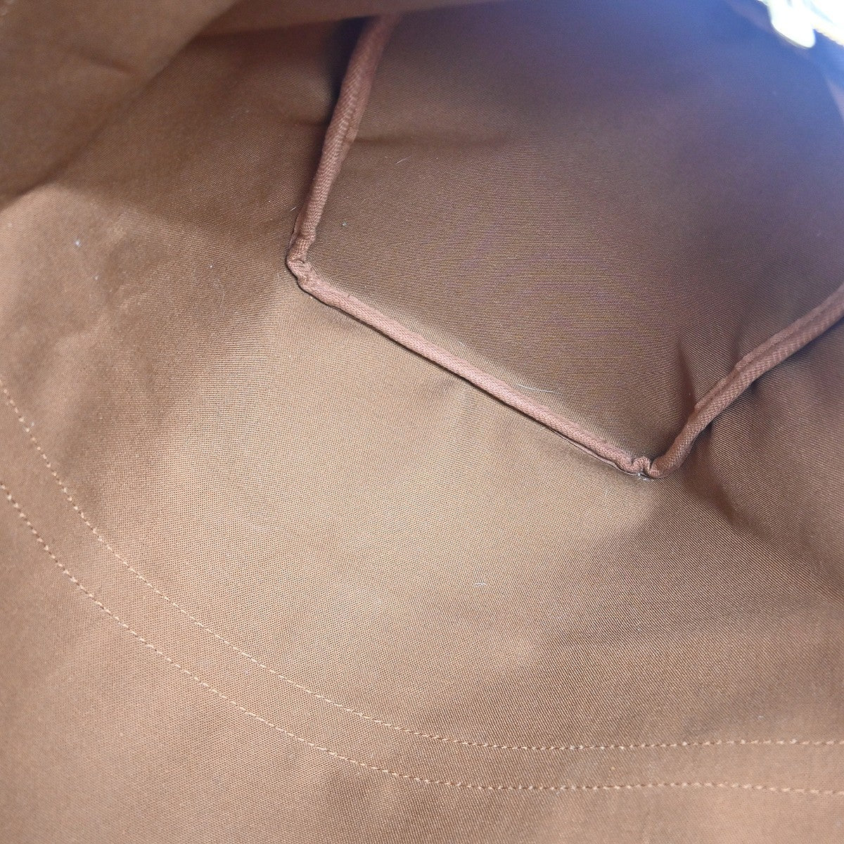 Louis Vuitton Keepall Bag Monogram Canvas Brown Canvas Travel Bag Bag (Pre-Owned)