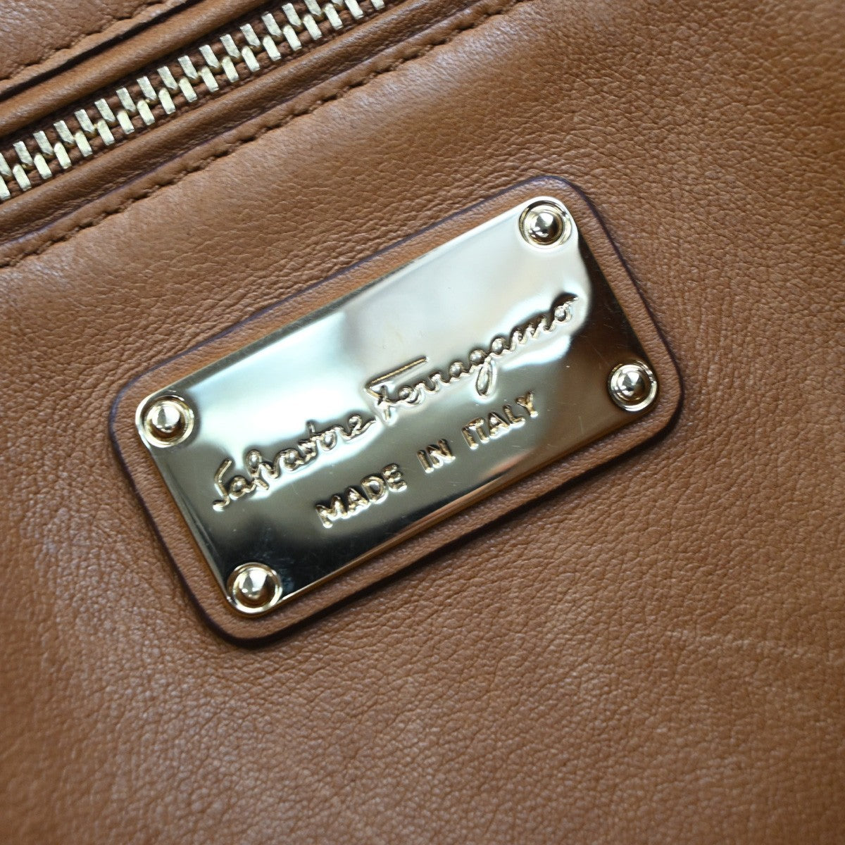 Salvatore Ferragamo Suzanna Satchel Smooth Leather Brown Leather Handbag (Pre-Owned)