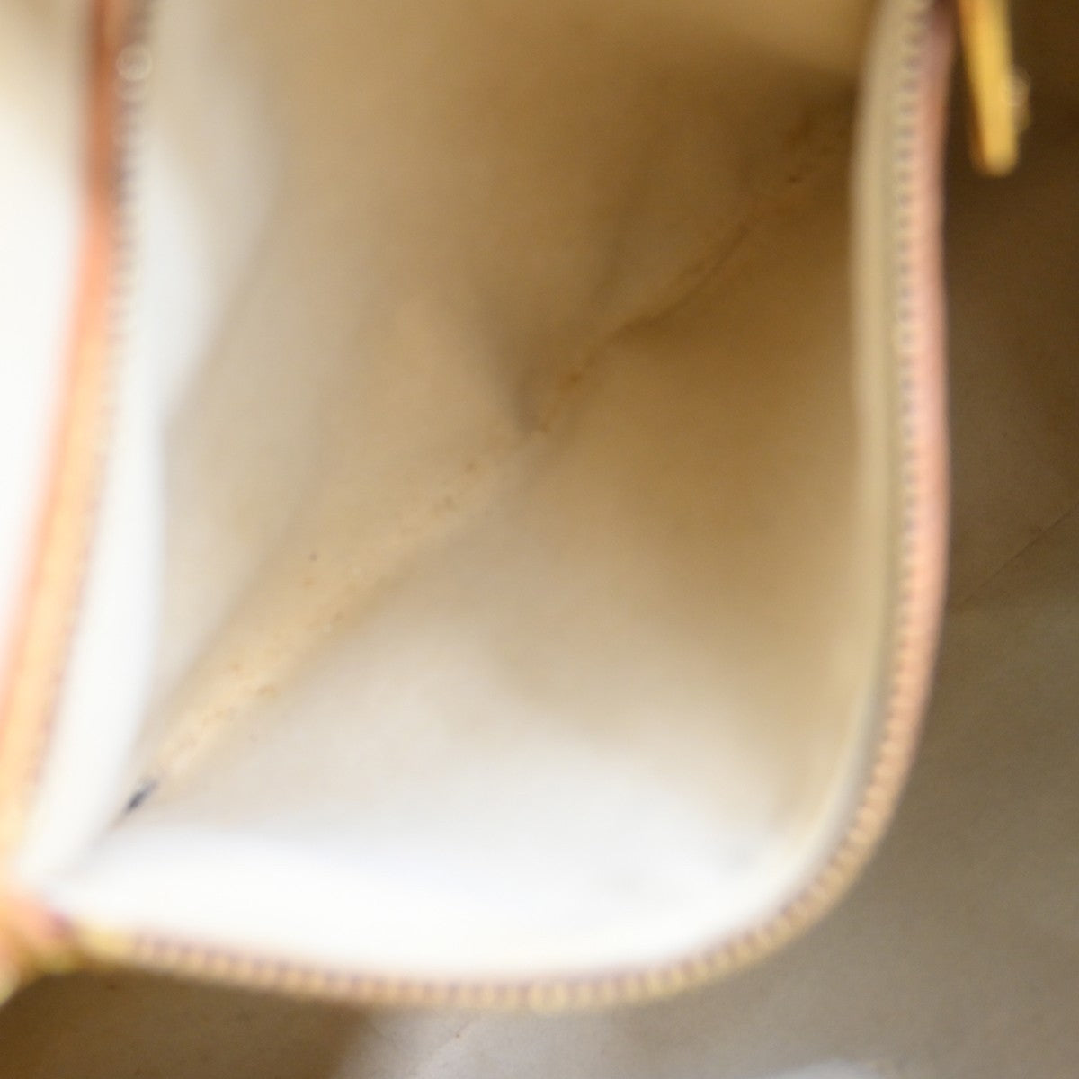 Louis Vuitton Monogram Looping Handbag Monogram Canvas Brown Canvas Shoulder Bag Bag (Pre-Owned)