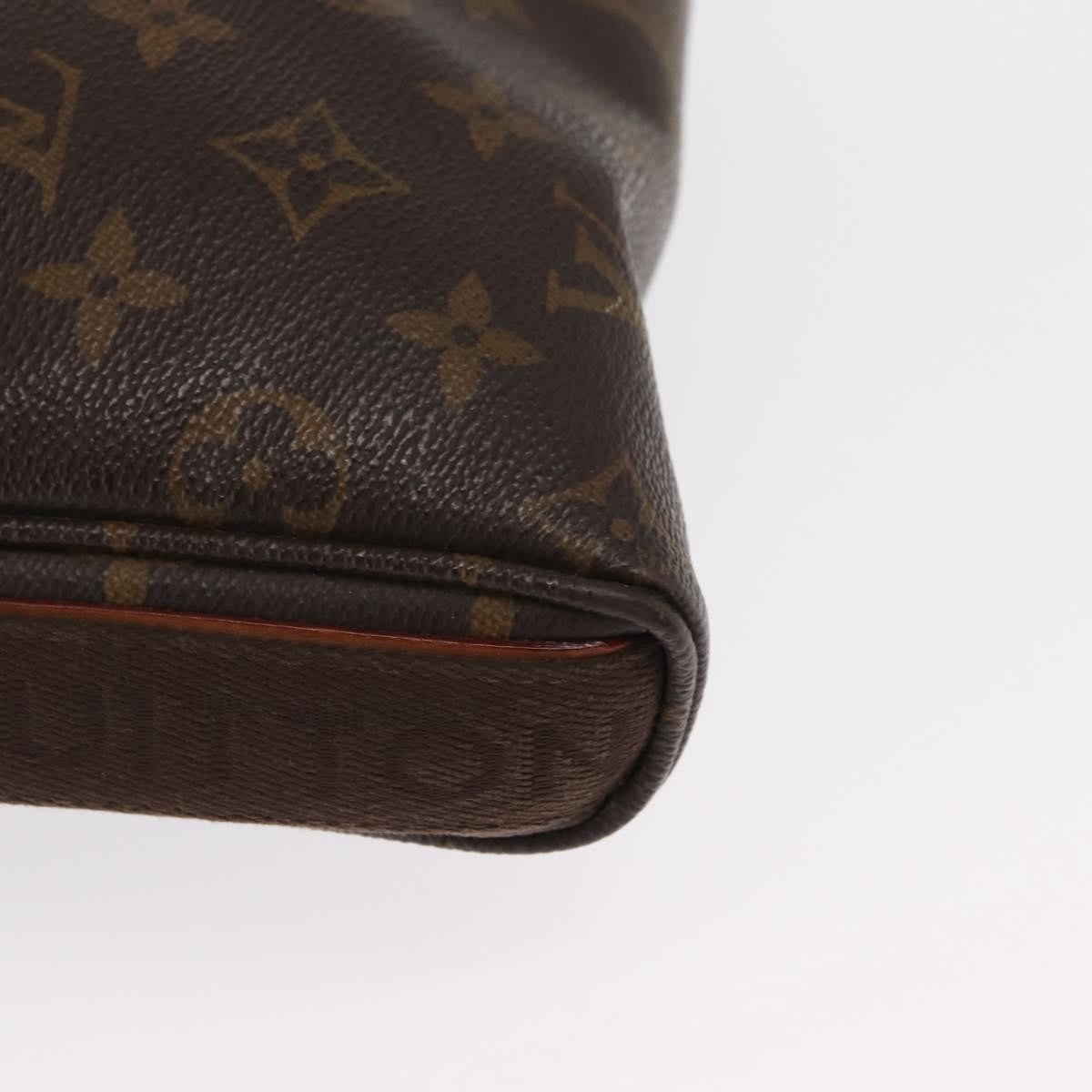 Louis Vuitton Trotteur Beaubourg Handbag Monogram Canvas Brown Canvas Shoulder Bag Bag (Pre-Owned)