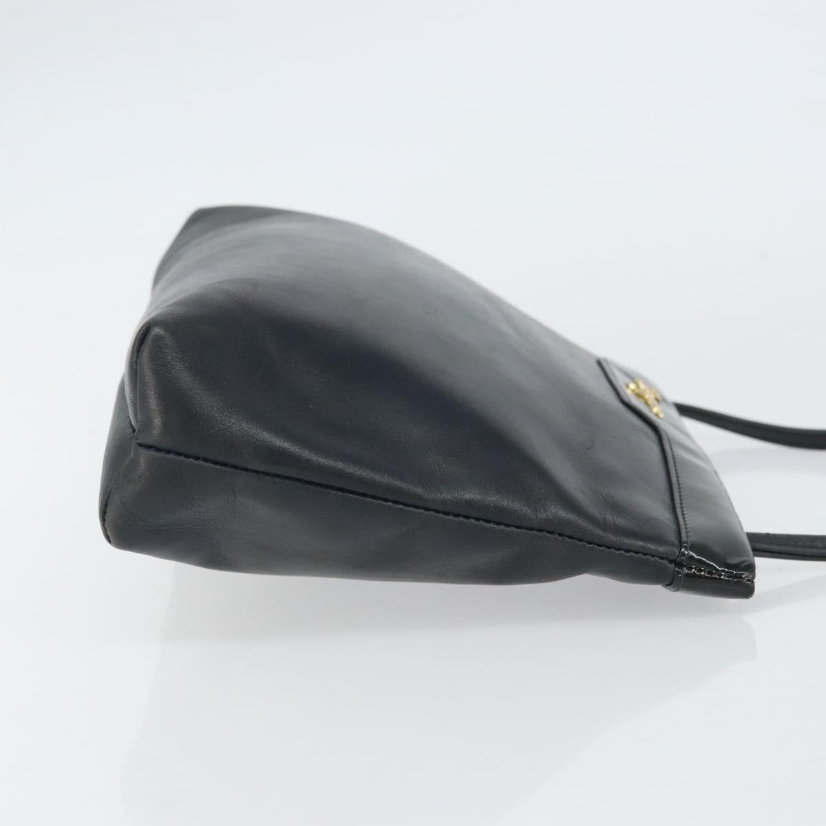 Salvatore Ferragamo Vintage Shoulder Bag Leather Black Leather Shoulder Bag Bag (Pre-Owned)