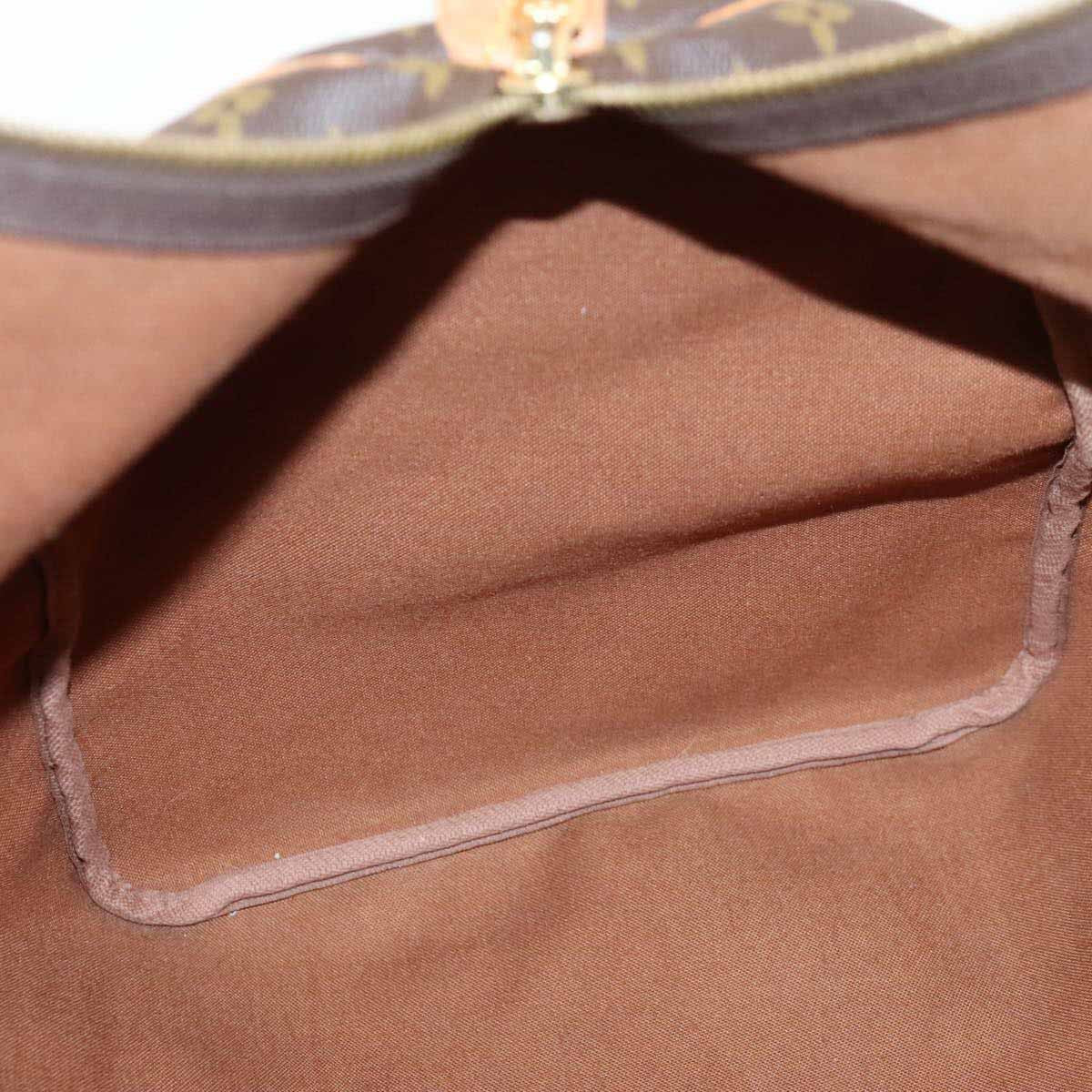 Louis Vuitton Keepall Bag Monogram Canvas Brown Canvas Travel Bag Bag (Pre-Owned)