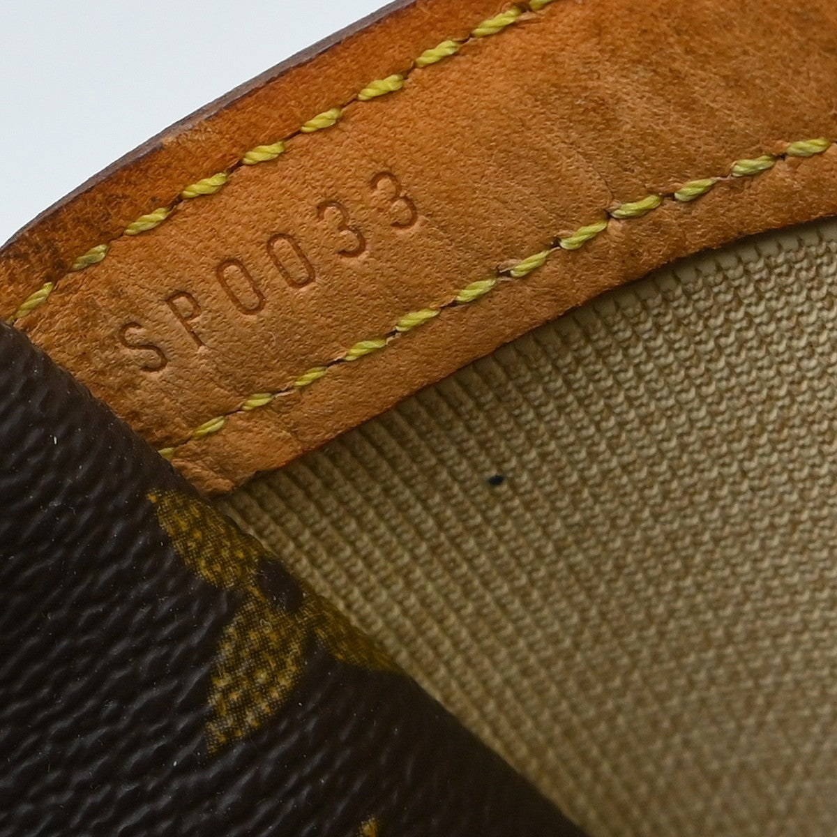 Louis Vuitton Reporter Bag Monogram Canvas Brown Canvas Shoulder Bag Bag (Pre-Owned)